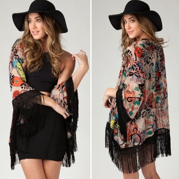 Sans Souci Sheer Kimono Fringe - Picture 1 of 7